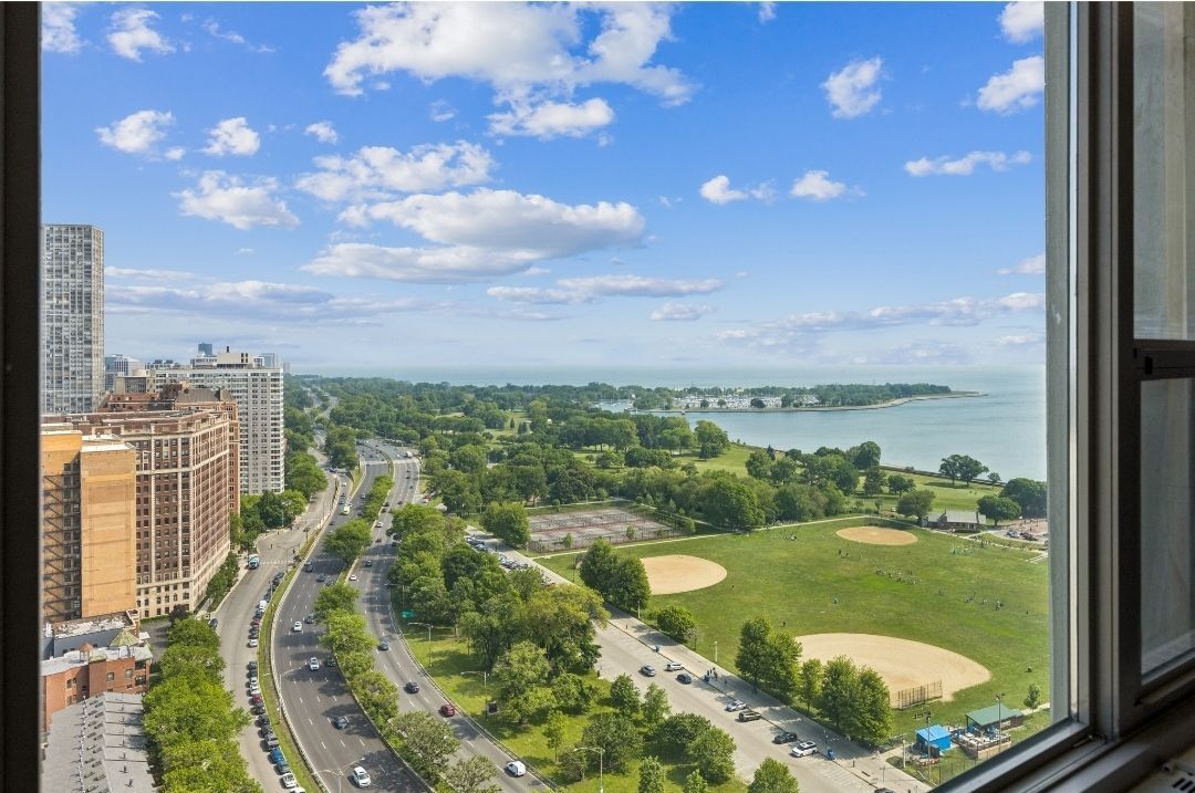 Primary Photo - 3600 N Lake Shore Dr