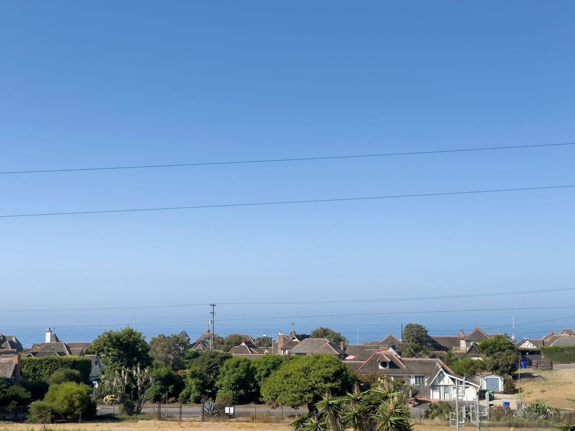 Primary Photo - Epic Ocean Views! Tri Level 3 Bedroom 3 Ba...