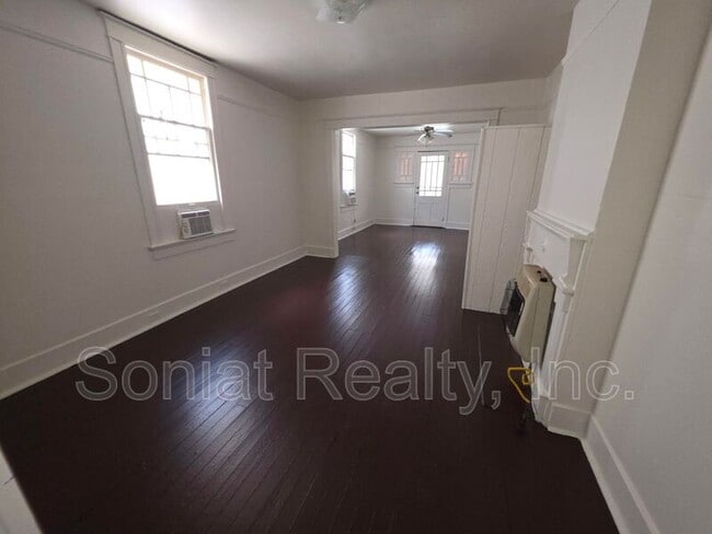Building Photo - 3009 Iberville St