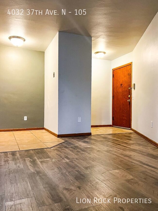 Building Photo - Pet-Friendly Bliss: Upgrade to a 2-Bedroom...