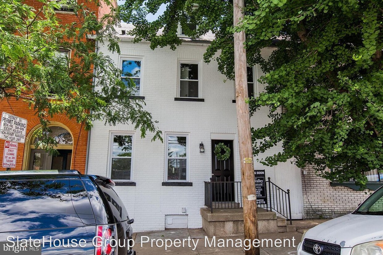Primary Photo - 3 br, 2.5 bath House - 219 N Lime st
