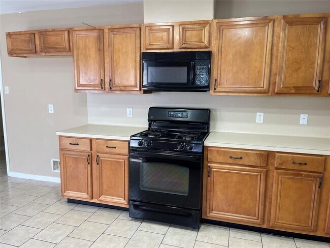 Foto del edificio - 25119 Clover Ranch Dr