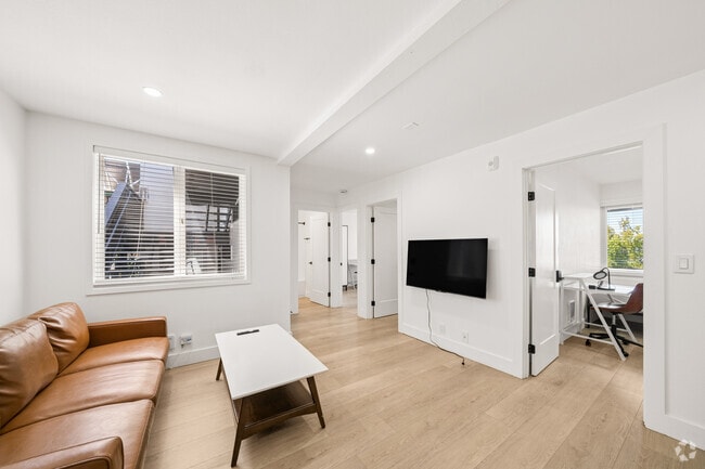3BR, 1BA - 692SF - Living Room - 12 Panoramic