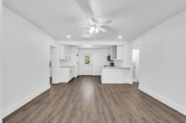 Building Photo - 1845 Sherman St