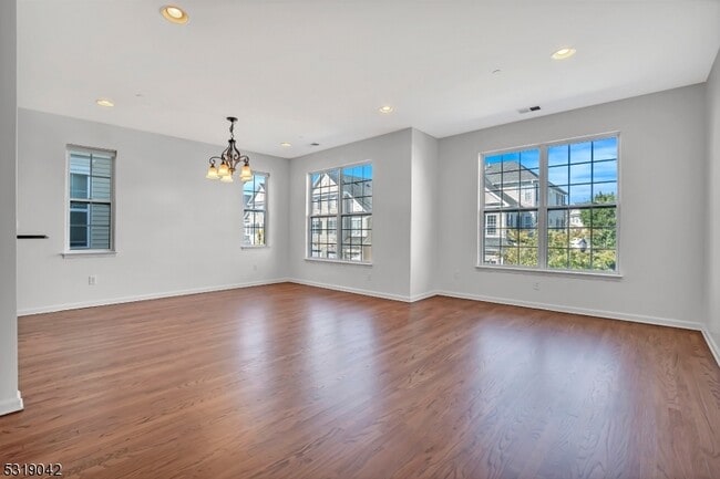 Building Photo - 16 Patriots Path