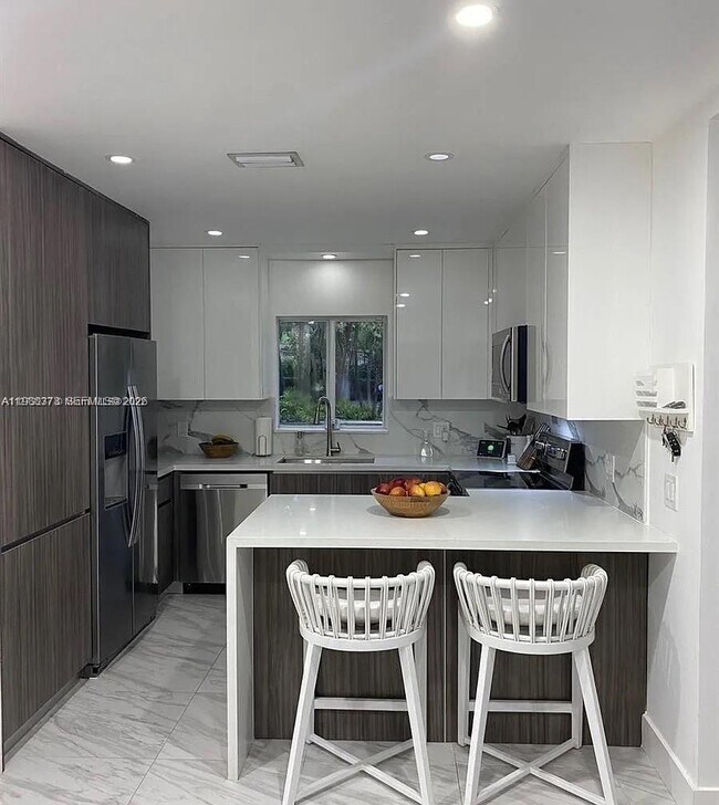 Foto del edificio - Northeast 85th Street, El Portal, FL 33138 - 3 BR 2 BA single-family home