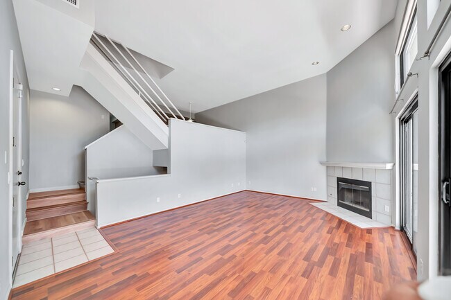 Foto del edificio - 6930 De Celis Pl