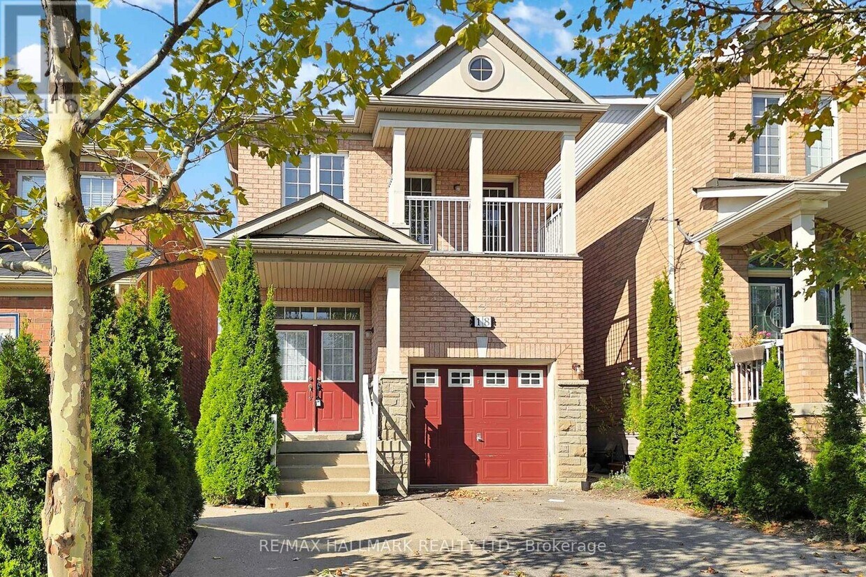 Primary Photo - 18 Catalpa Cres