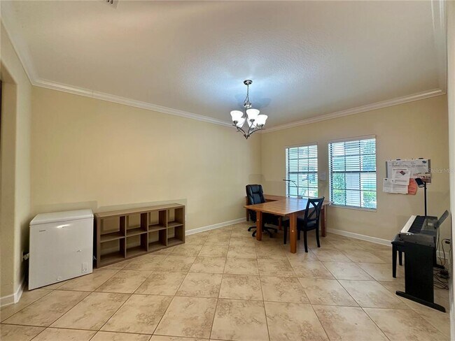 Foto del edificio - 7462 Fairgrove Ave