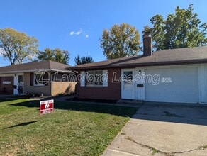 Building Photo - 2904 Eastlawn St