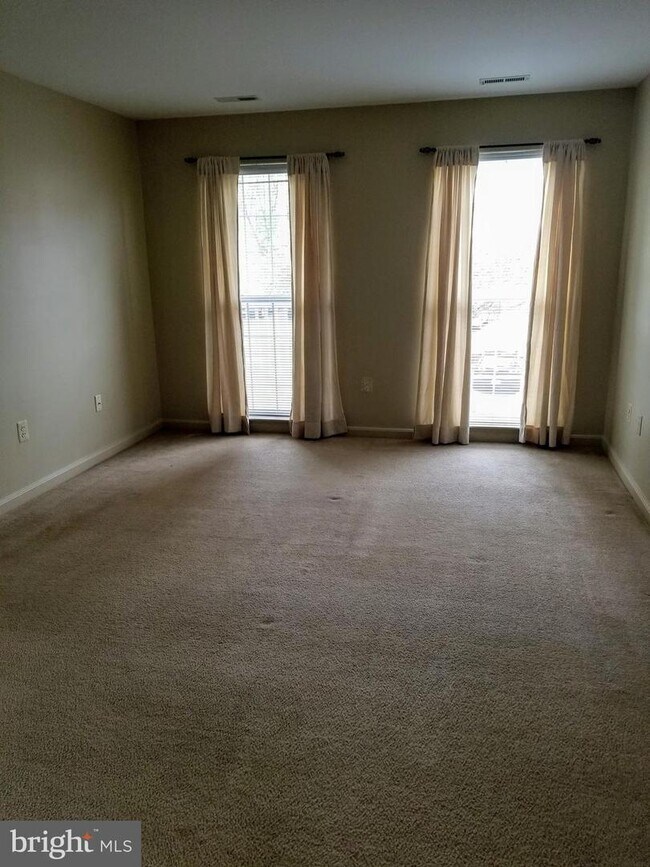 Foto del edificio - 2502 Driftwood Ct