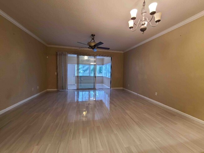 Foto del edificio - 4168 SW 43rd Cir