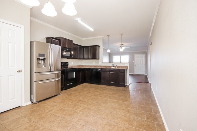 Foto del edificio - 5725 Trammel Estates Dr