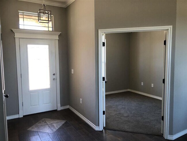 Foto del edificio - 407 Northeast Mountain Meadow Drive