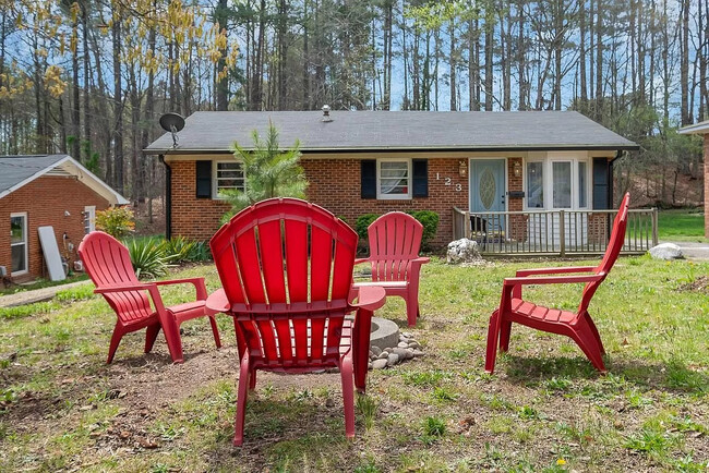 Building Photo - Room in House on Archdale Dr