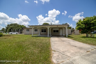 Building Photo - 1890 Cedarwood Dr