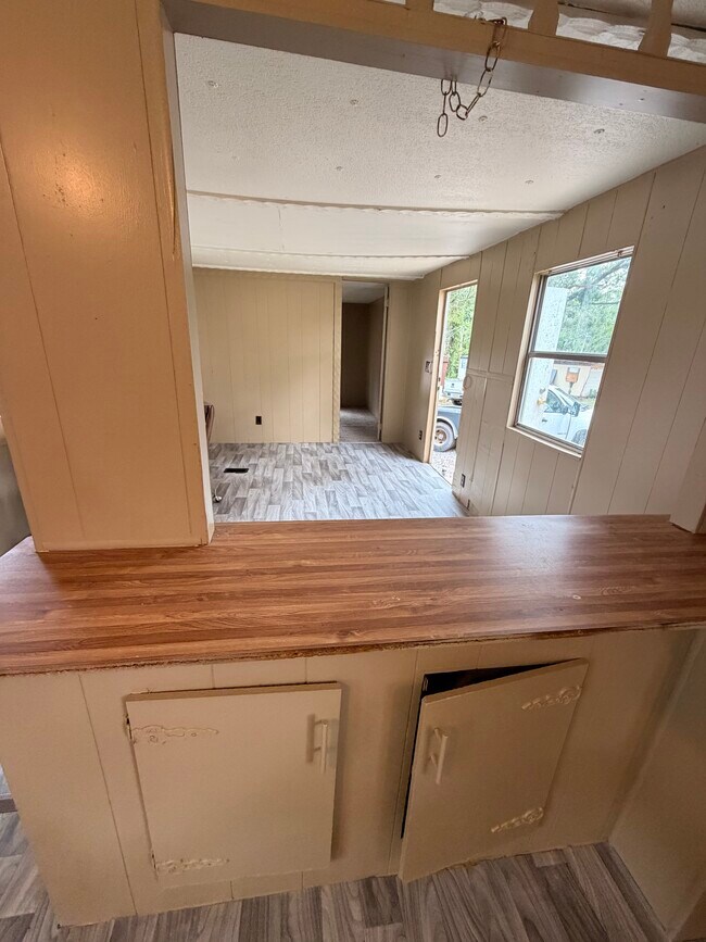 Building Photo - Trailer 11