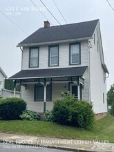 Building Photo - 430 E 4th St