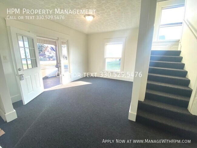 Foto del edificio - WELCOME TO 1507 GARFIELD AVE SW IN CANTON!