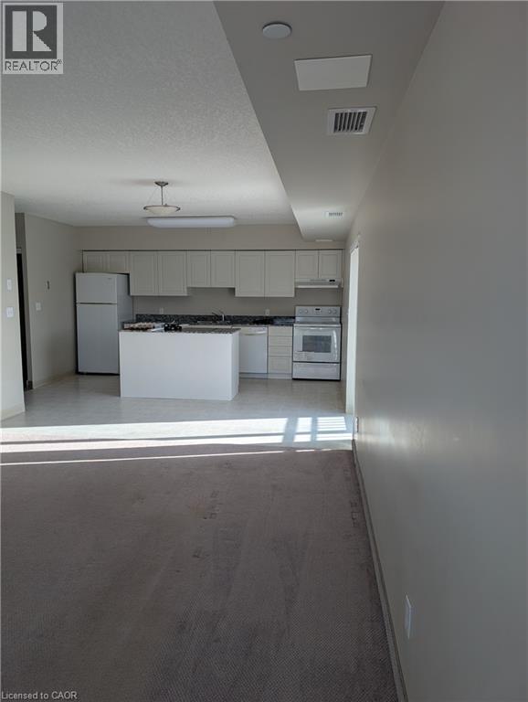 Building Photo - 239 Auburn Dr