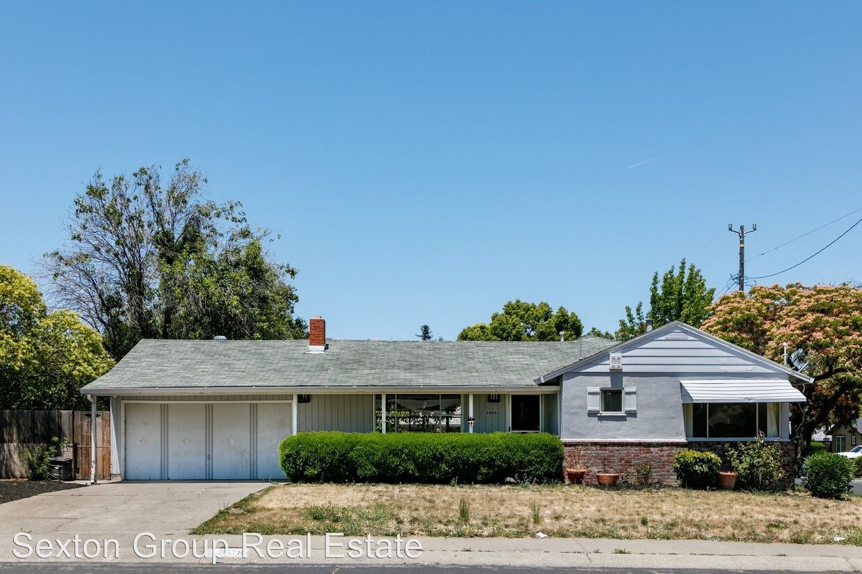 Primary Photo - 3 br, 2 bath House - 2500 N 6th St