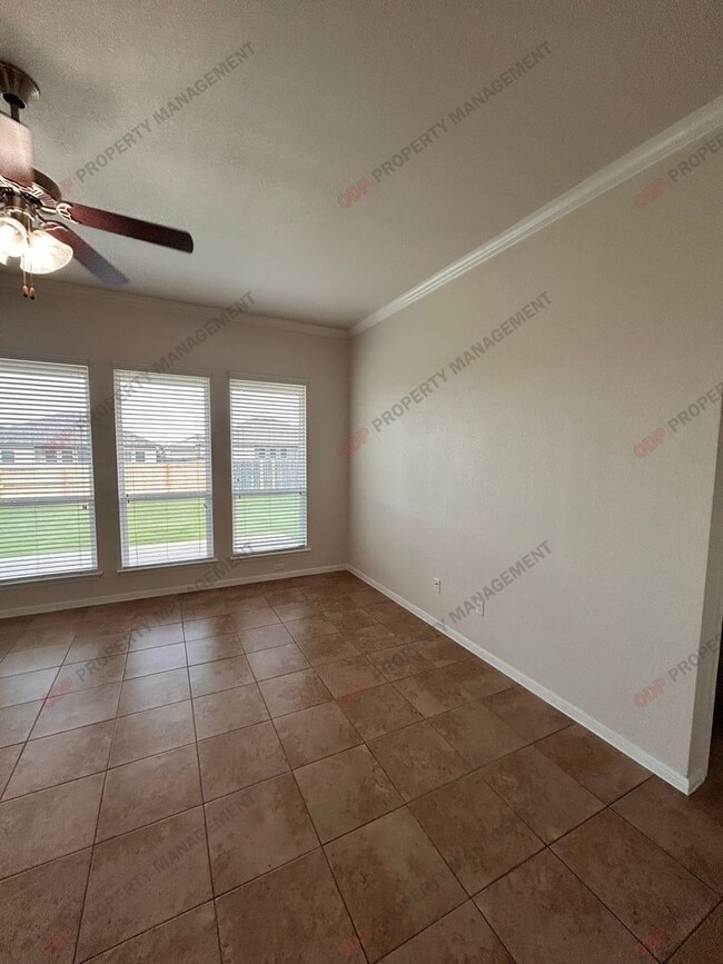 Building Photo - 516 Cross Dr.