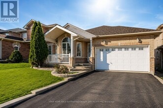 Building Photo - 18 Couples Ct
