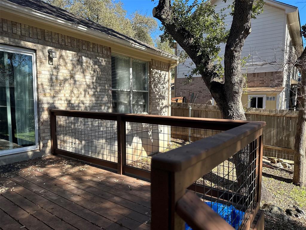 Building Photo - 610 Palo Alto Ln