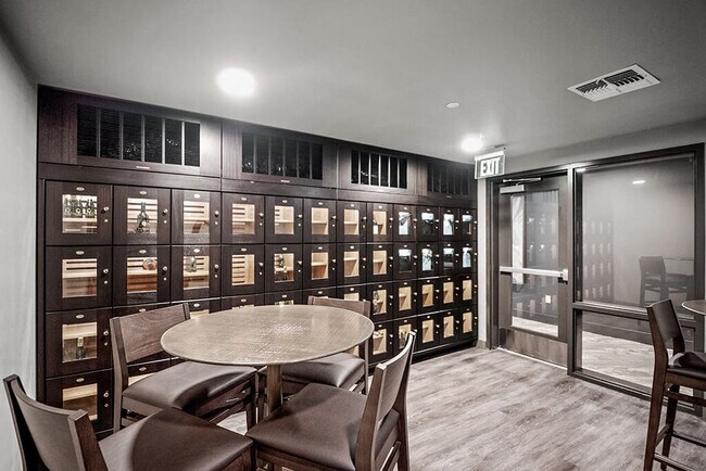 Foto del edificio - The District at Scottsdale Apartments