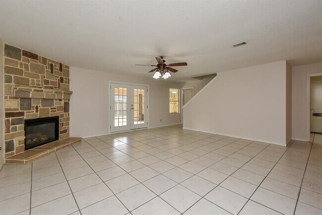 Building Photo - 1130 Pecan Green Way