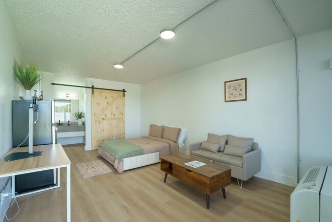 Foto del edificio - Railway Commons