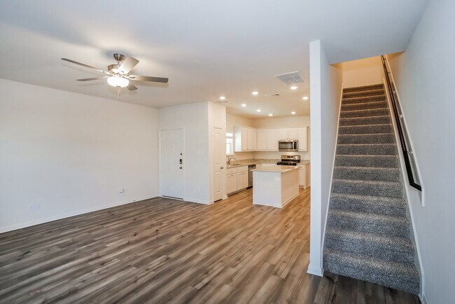 Foto del edificio - 220 Marsh Ln