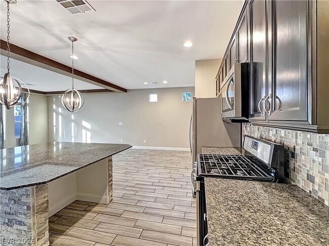 Foto del edificio - 6372 Tamber Bay Rd