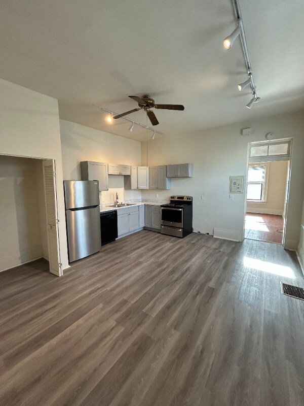 Foto del edificio - 220 W 6th St