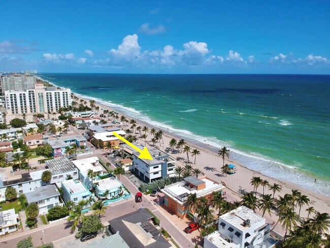 Foto del edificio - 2205 N Surf Rd