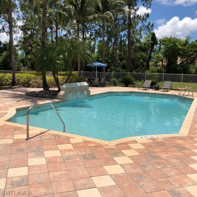 Building Photo - 8275 Ibis Club Dr