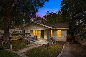 Building Photo - 603 12th Ave