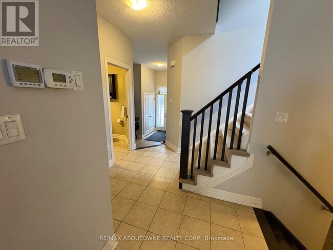 Photo du bâtiment - 17 Samuel Dr