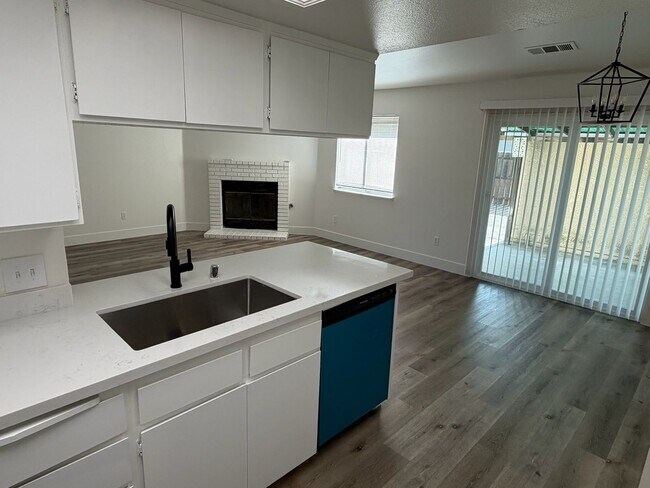 Foto del edificio - 2337 N 10th Ave