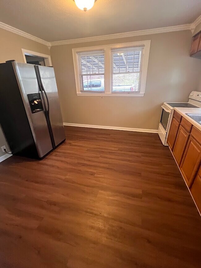 Foto del edificio - 5958 Dayton Blvd