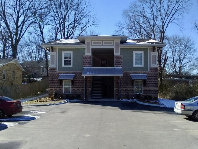 Building Photo - Student Housing  on Female Floor 1BD 1BA with common area for rent