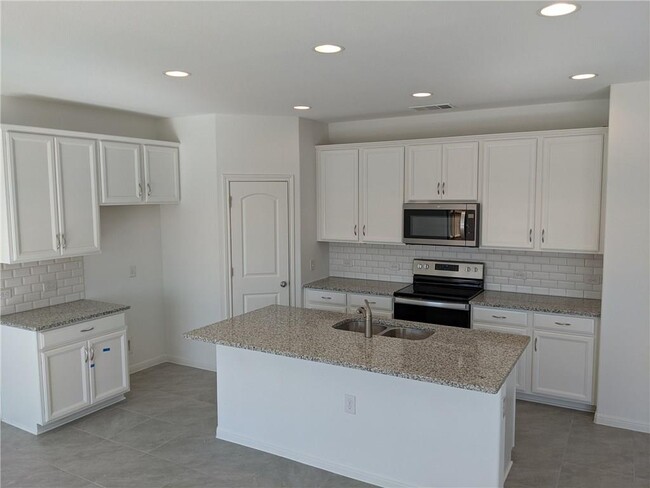 Foto del edificio - 6705 Routenburn St