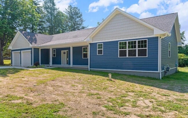 Building Photo - 3205 Weidemann Dr