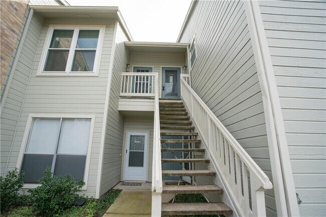 Building Photo - 2450 Wickersham Ln