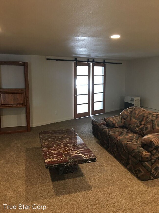 Building Photo - 55 S Lassen St