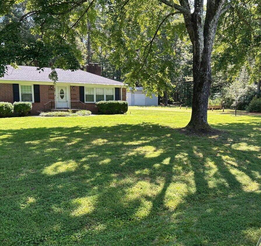 308 Graydon Cir, Waverly, VA 23890 House Rental in Waverly, VA