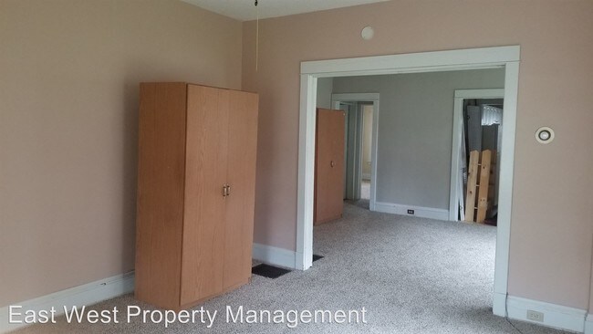 Building Photo - 962-964 88th Ave W