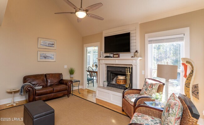 Building Photo - 80 Sea Pines Dr