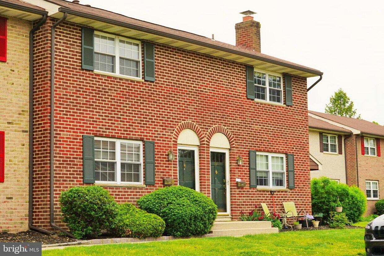 139 Eaves Mill Rd, Medford, NJ 08055 Condo for Rent in Medford, NJ