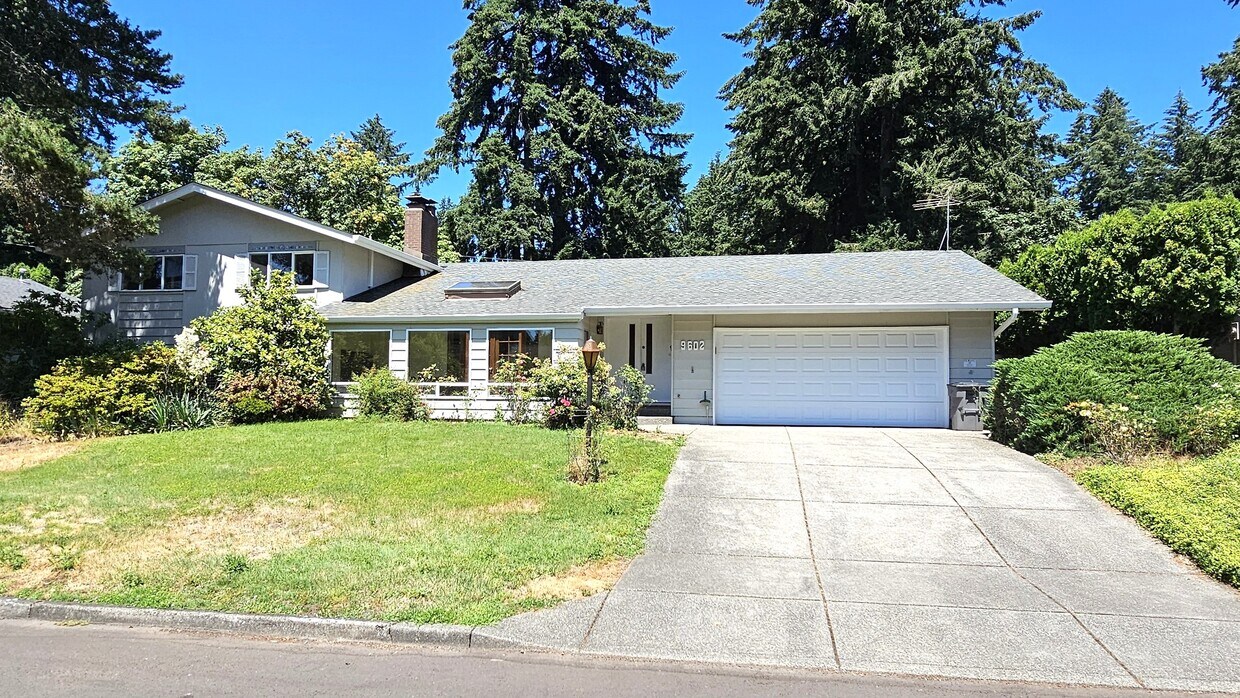 Foto principal - 9602 SE 12th St